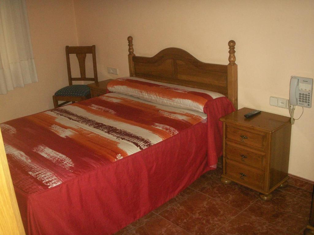 Hostal La Nava มาดริด ภายนอก รูปภาพ
